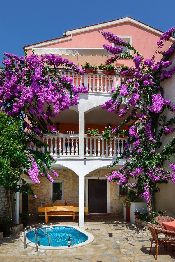 Apartments Salcinovic Medulin Exterior photo